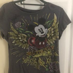 A gray mickey mouse shirt.